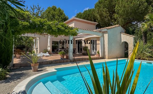 House in Saint-Palais-sur-Mer, Nouvelle-Aquitaine, France 1
