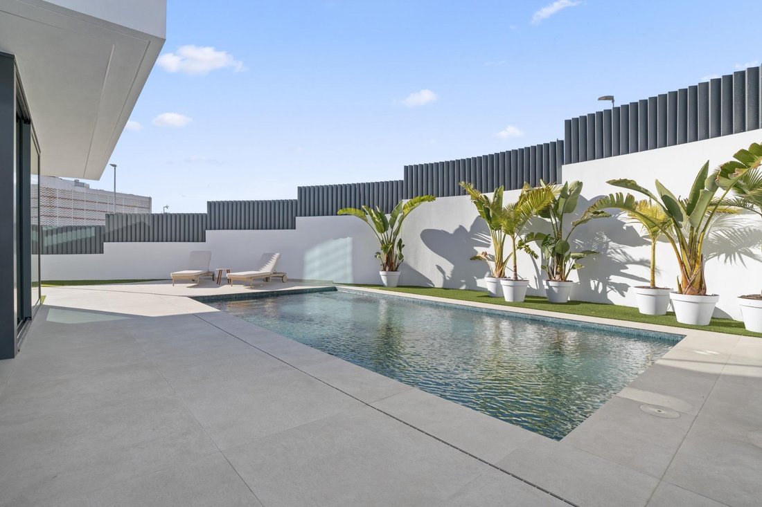 Villa in Benidorm, Valencian Community, Spain 5 - 17883088