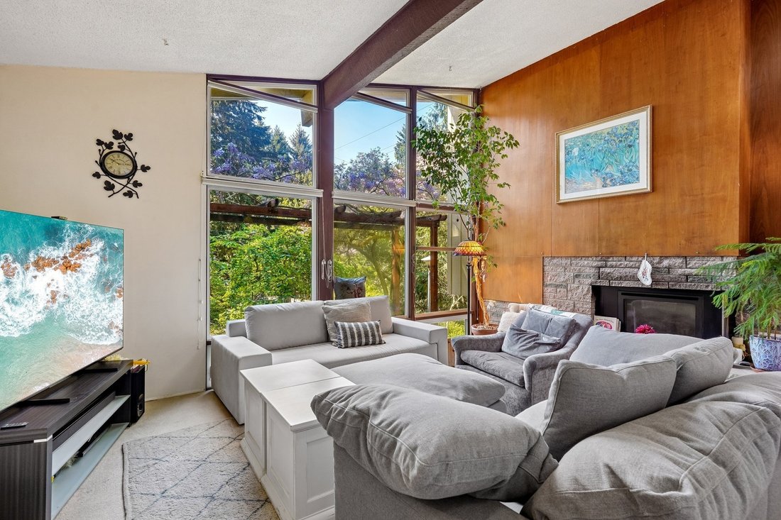 House in Bellevue, Washington, United States 5 - 17885026