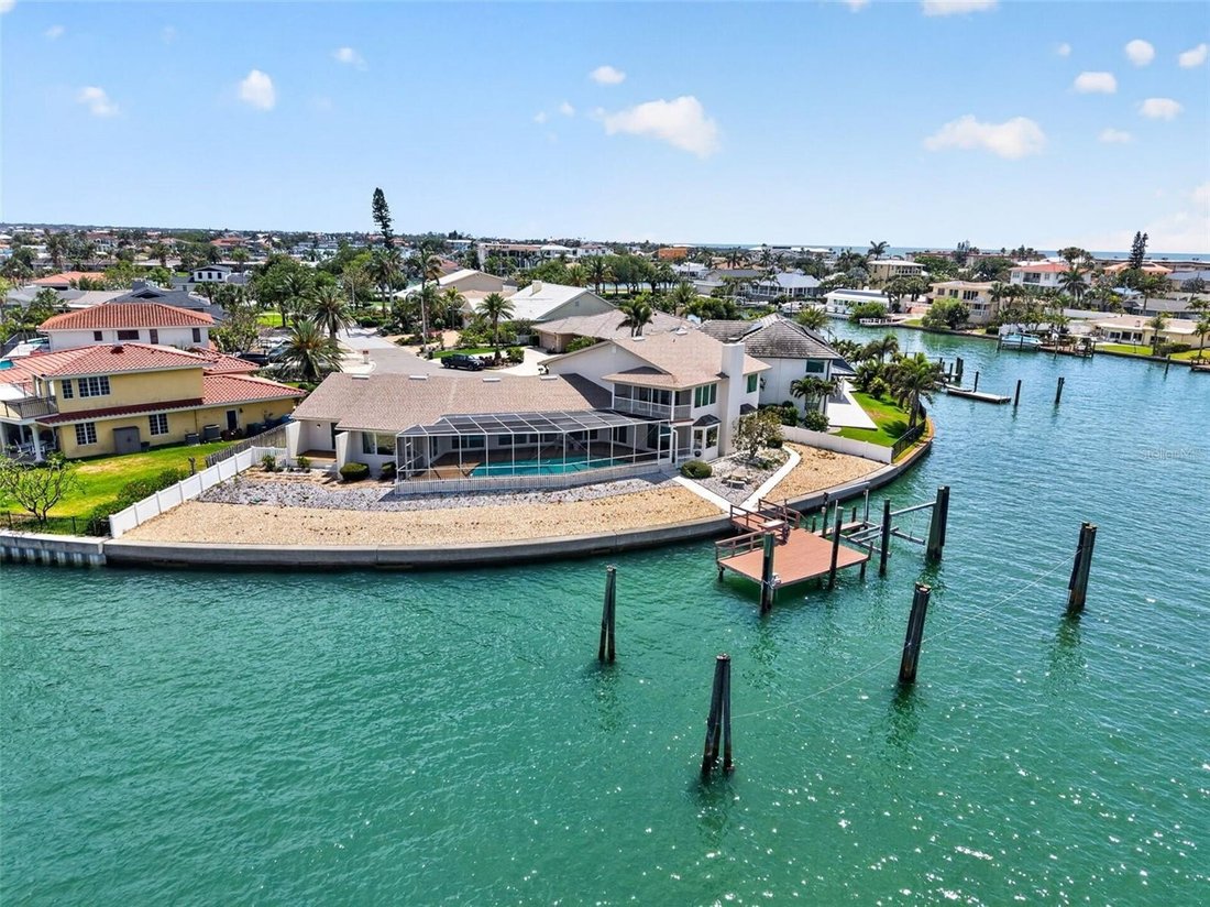 House in Belleair Beach, Florida, United States 2 - 17883649