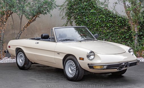 Alfa Romeo Spider Veloce 2000 in Los angeles, ca 1