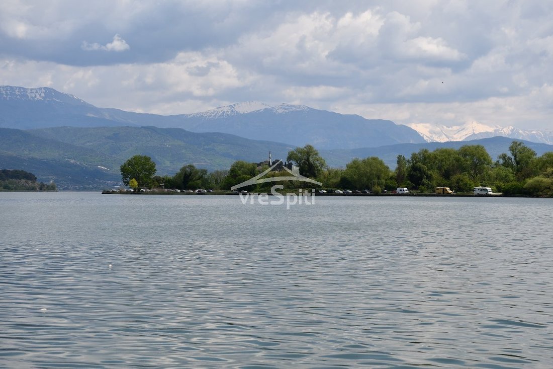 Land in Ioanniton, Epirus and Western Macedonia, Greece 1 - 17882800