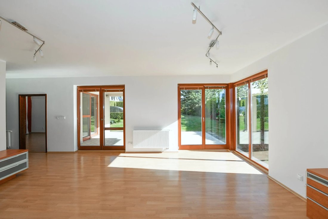 House in Jesenice, Prague, Czechia 2 - 17883564