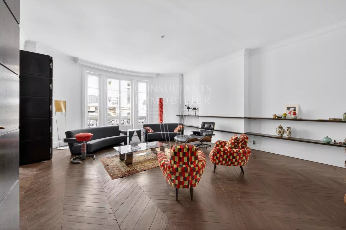 Apartment in Bois de Boulogne, Paris 16e Arrondissement, Paris 2 - 17884258