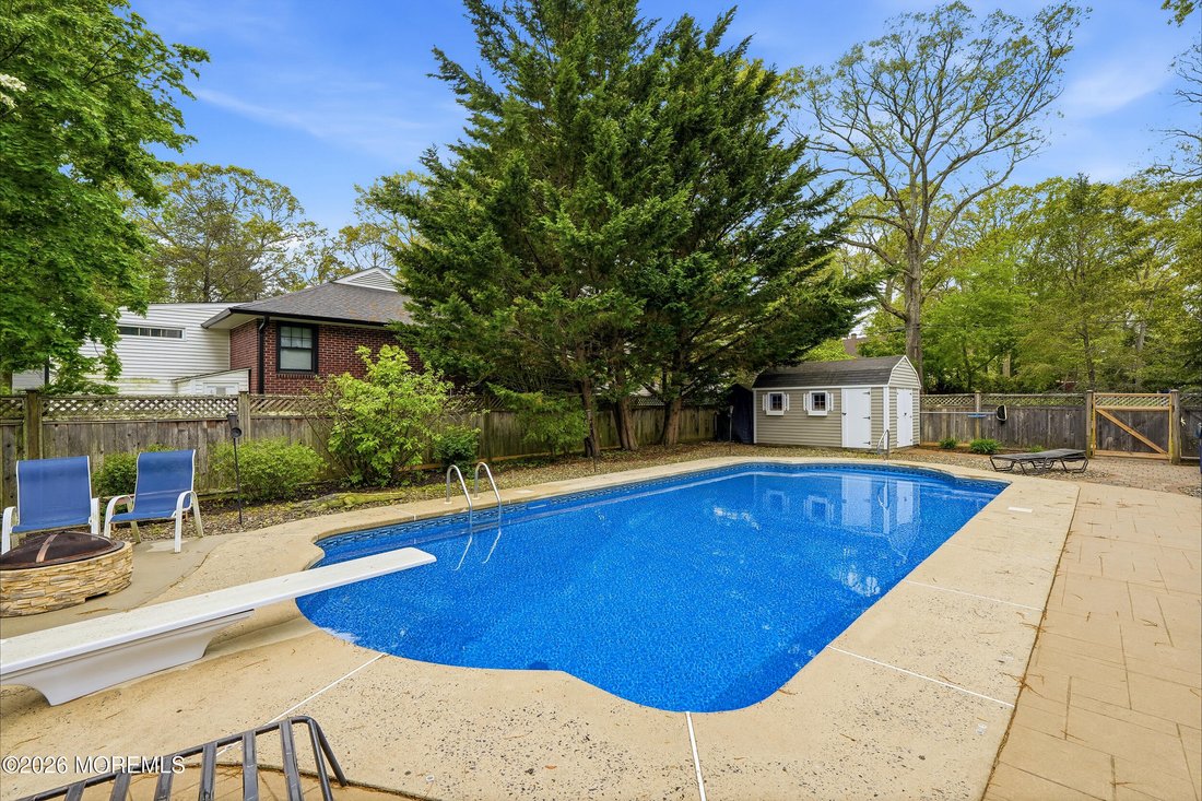 House in Oakhurst, New Jersey, United States 2 - 17887011