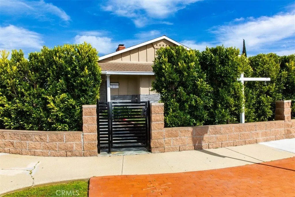 Torrance, California, United States 5 - 17628237