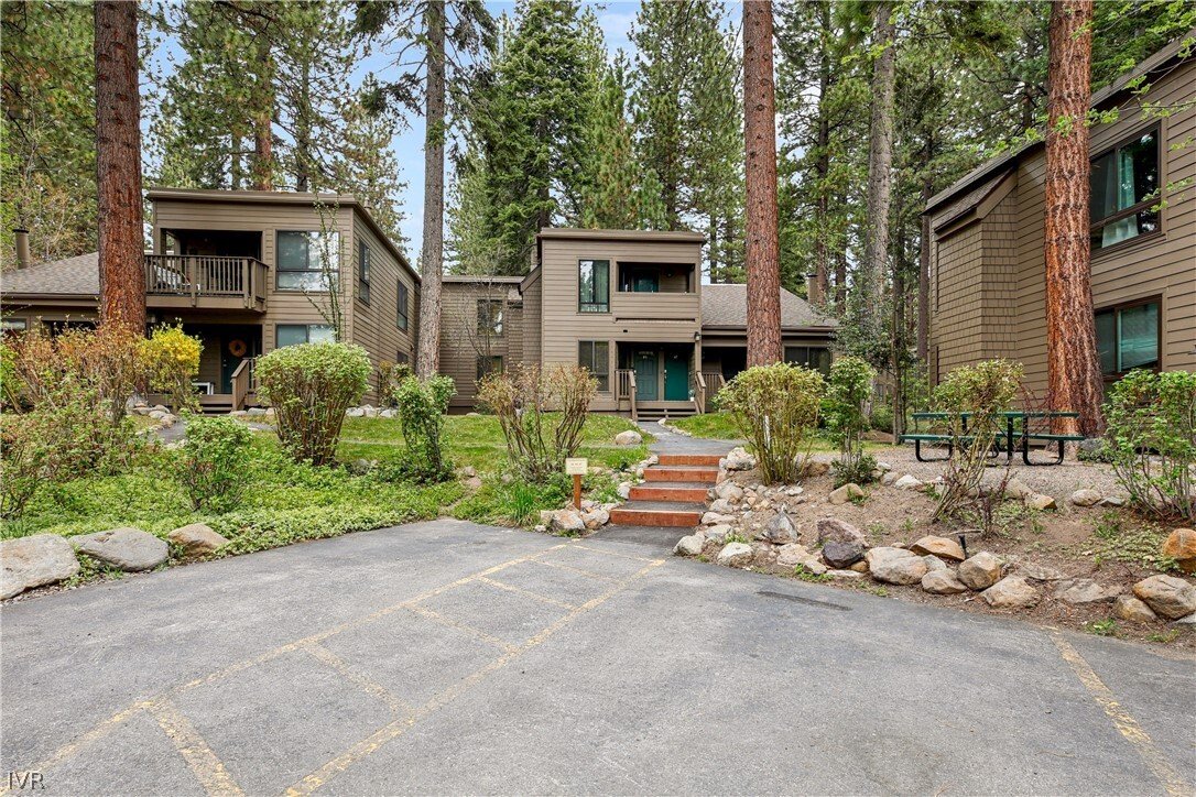 Condo in Incline Village, Nevada, United States 3 - 17882917