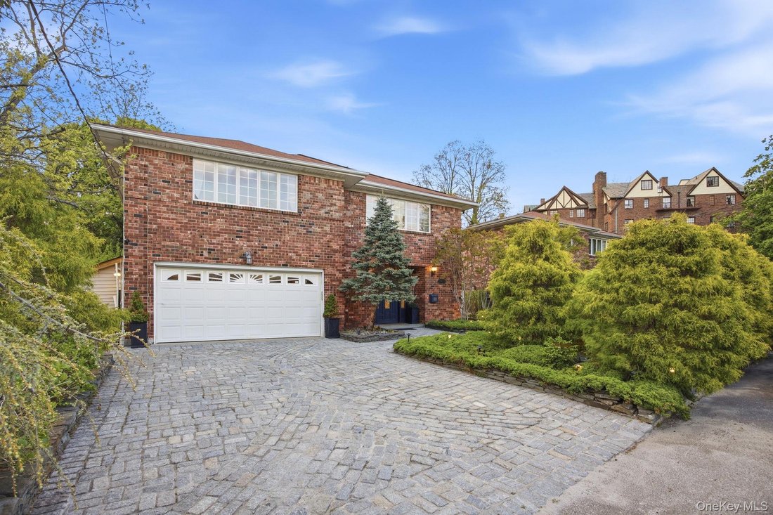 House in New York, New York, United States 2 - 17882466