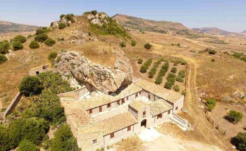 Villa in Roccapalumba, Sicily, Italy 1