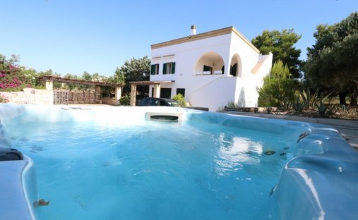 Villa en Salve, Apulia, Italia 1