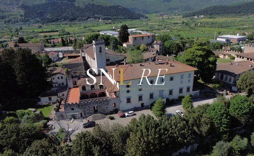 Schloss in Calenzano, Toskana, Italien 1