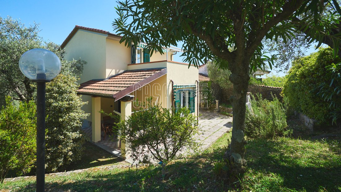 House in Trebiano, Arcola, Liguria 1 - 17887368
