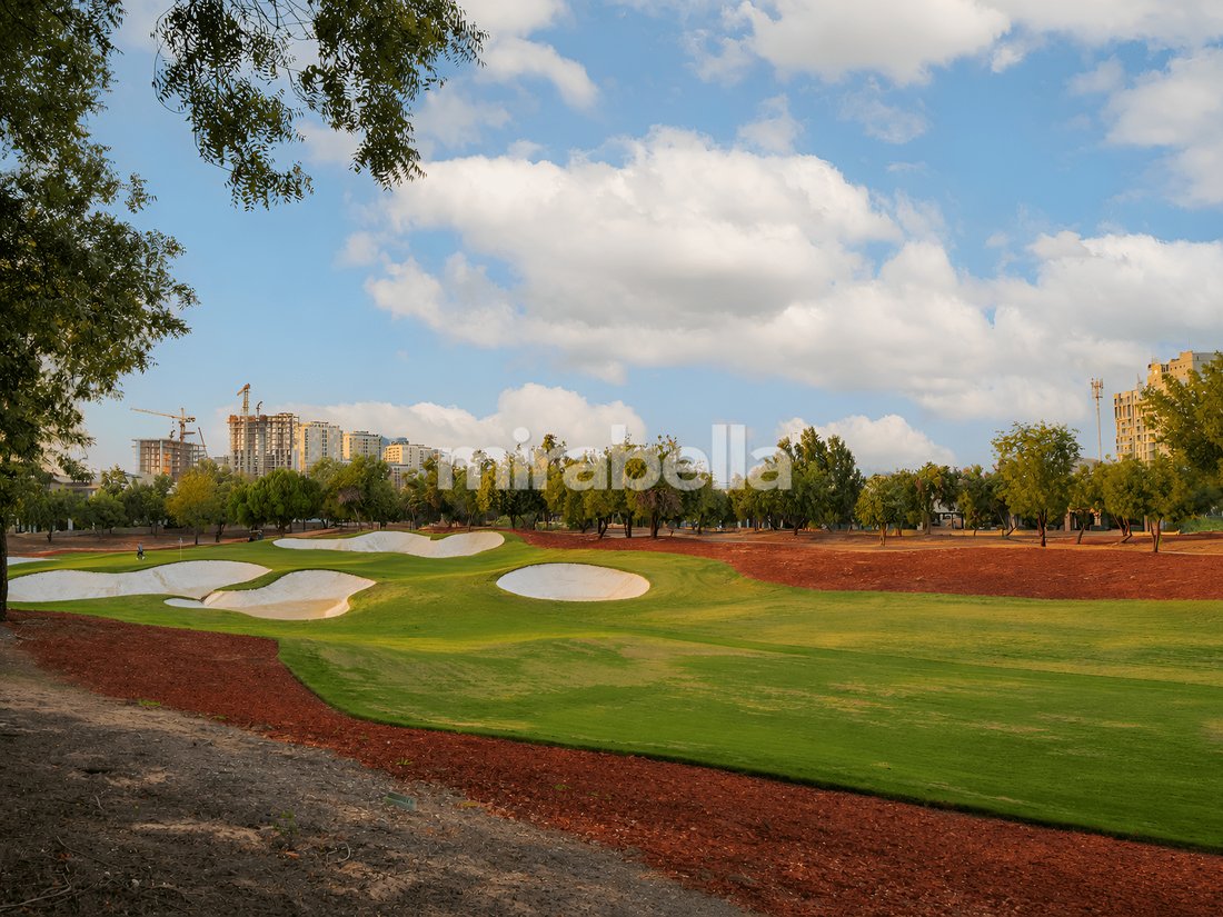 Villa in Jumeirah Golf Estates, Dubai, United Arab Emirates 2 - 17887391