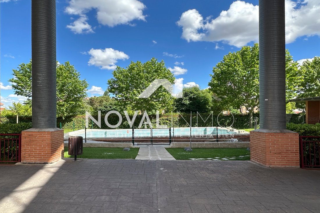 Apartment in Boadilla del Monte, Comunidad de Madrid, Spain 1 - 17887476