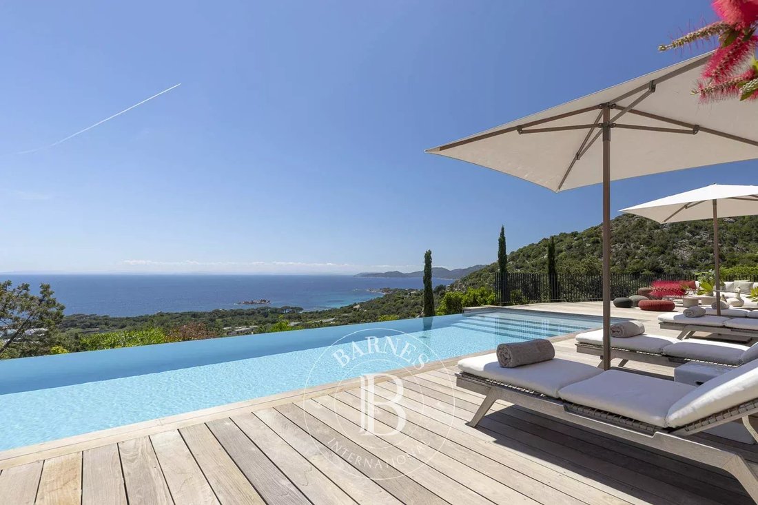 Villa in Porto-Vecchio, Corsica, France 3 - 13544199