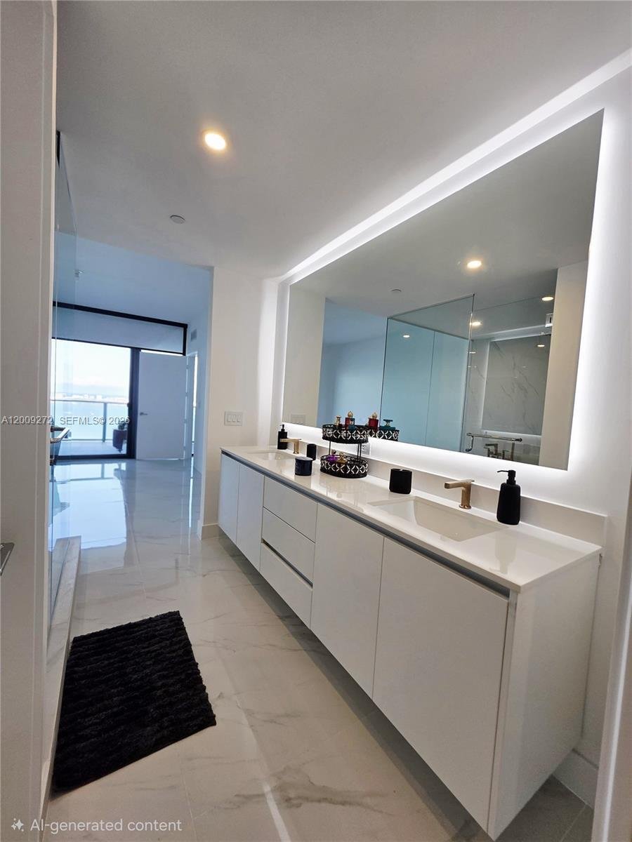 Condo in Miami, Florida, United States 5 - 17808726