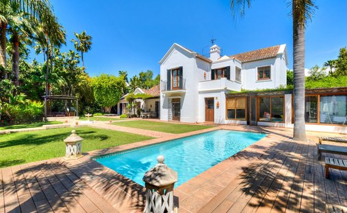 Villa in Guadalmina Baja, San Pedro de Alcantara, Spain 1