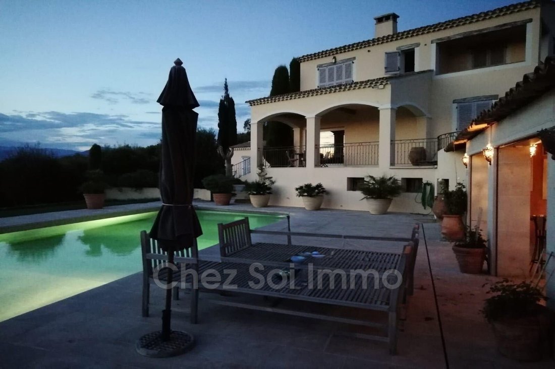 Villa in Mougins, Provence-Alpes-Côte d'Azur, France 1 - 17887433