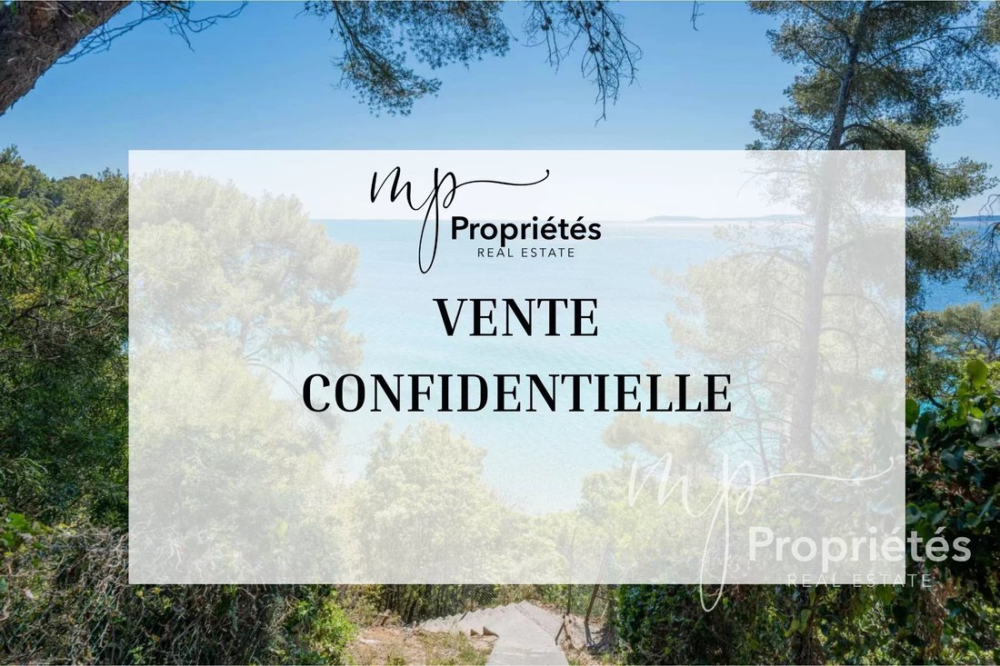 House in Le Lavandou, Provence-Alpes-Côte d'Azur, France 1 - 17887520