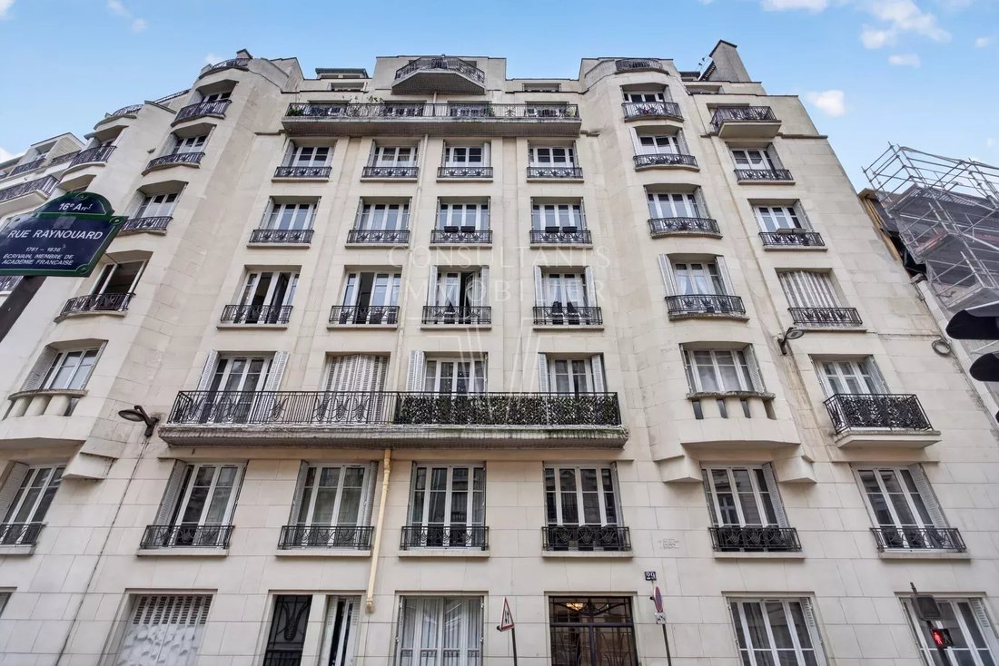 Apartment in Muette Sud, Paris 16e Arrondissement, Paris 4 - 17887575
