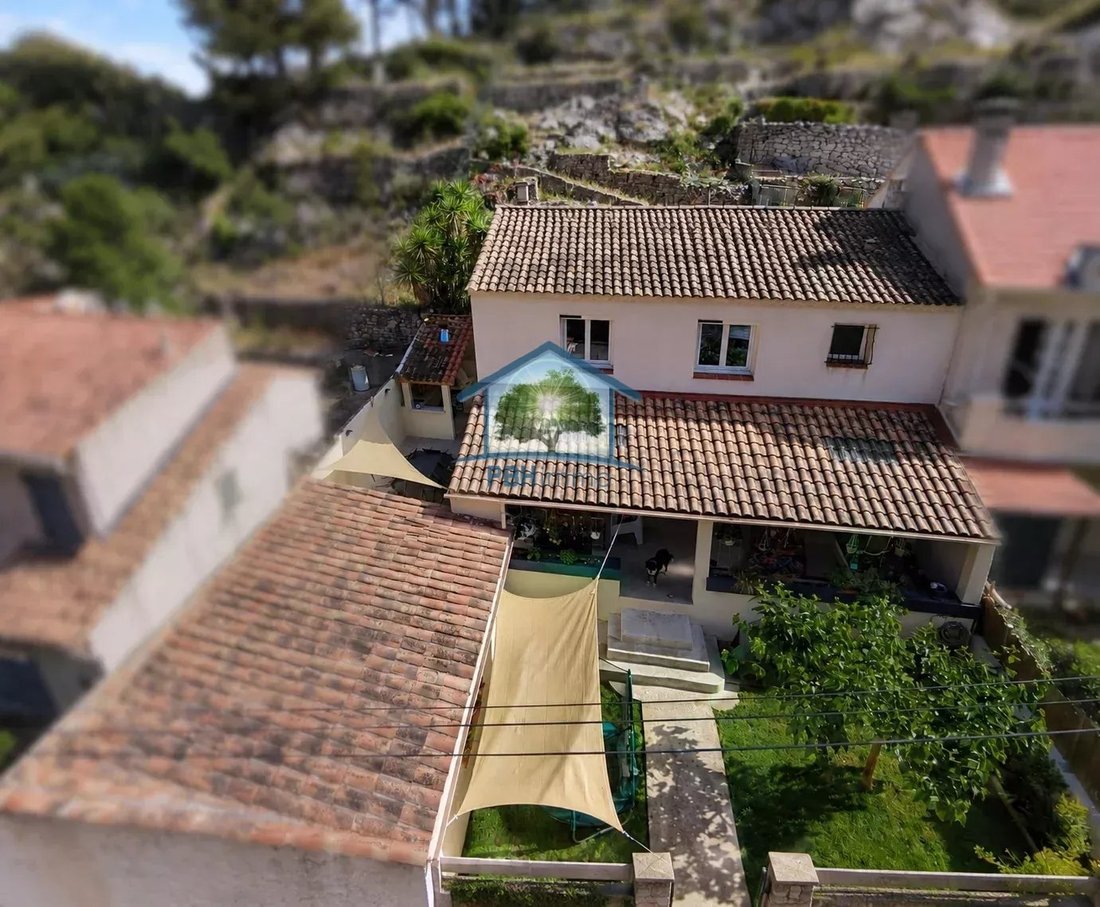 House in La Millière, Marseille, Provence-Alpes-Côte d'Azur 2 - 17361513