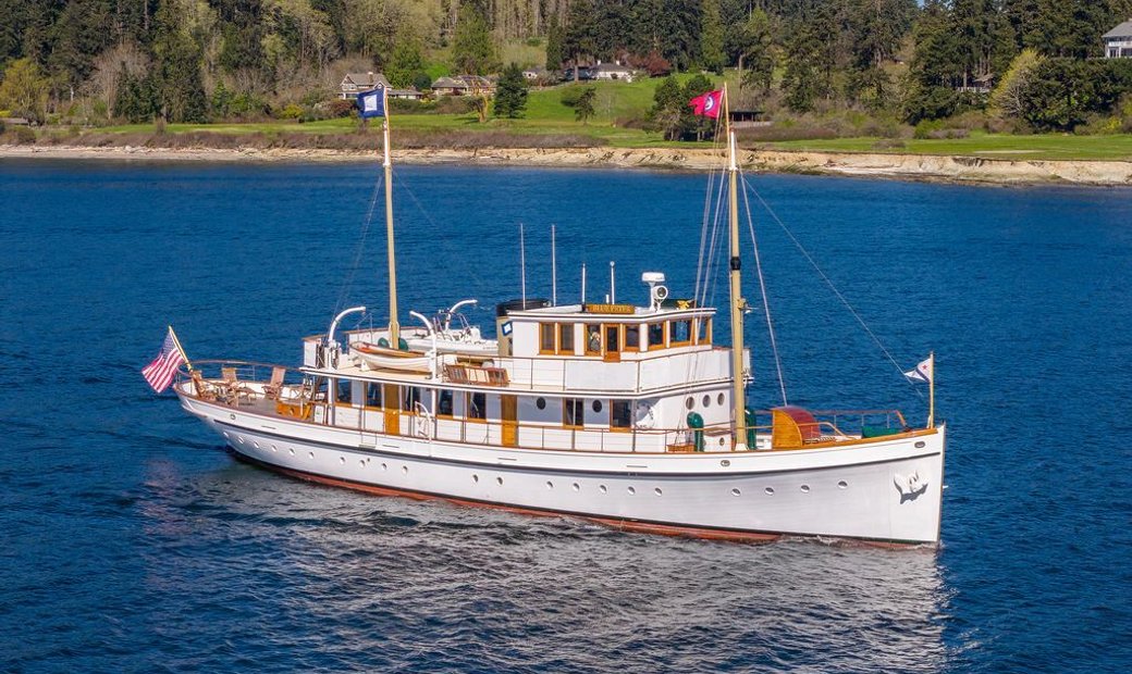 Custom Fan Tail Motor Yacht