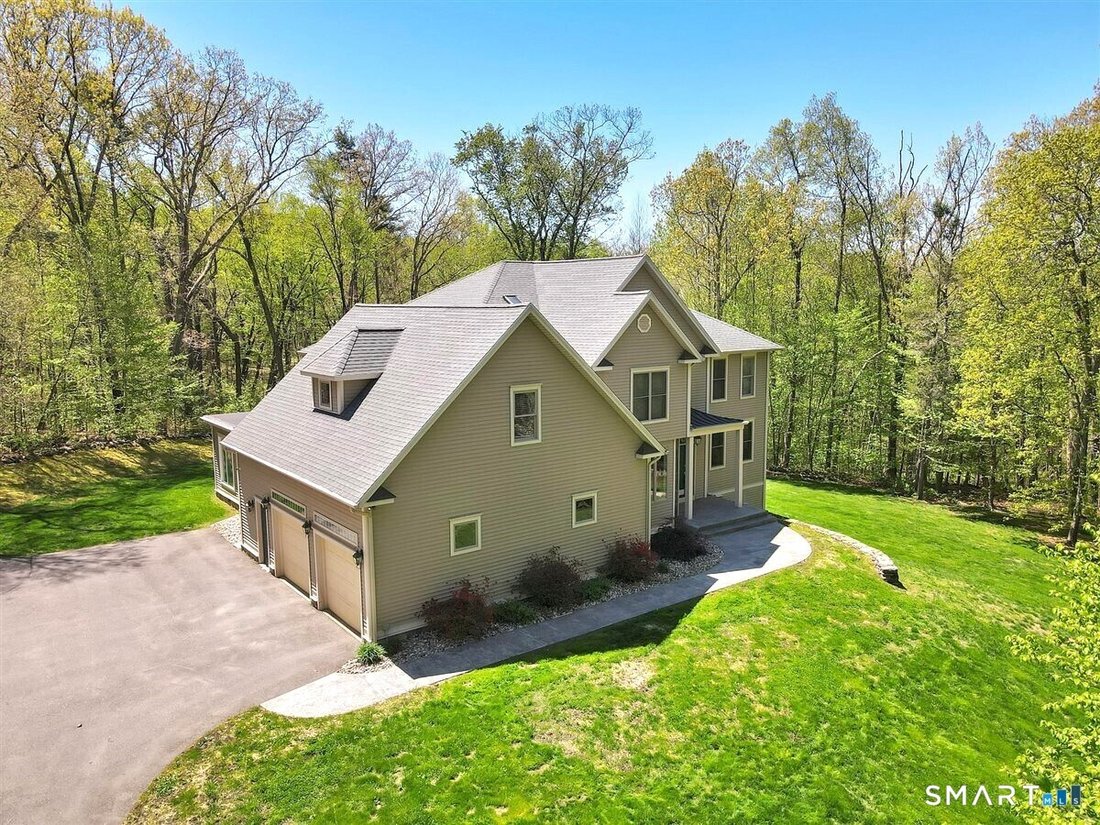 House in Columbia, Connecticut, United States 2 - 17887445