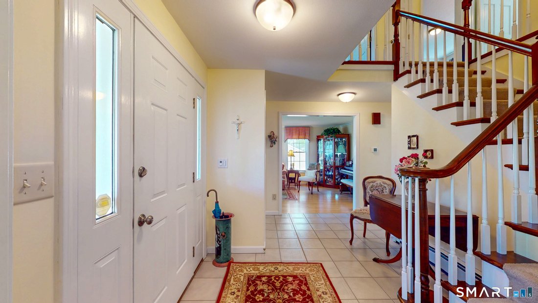 House in Newington, Connecticut, United States 5 - 17887441