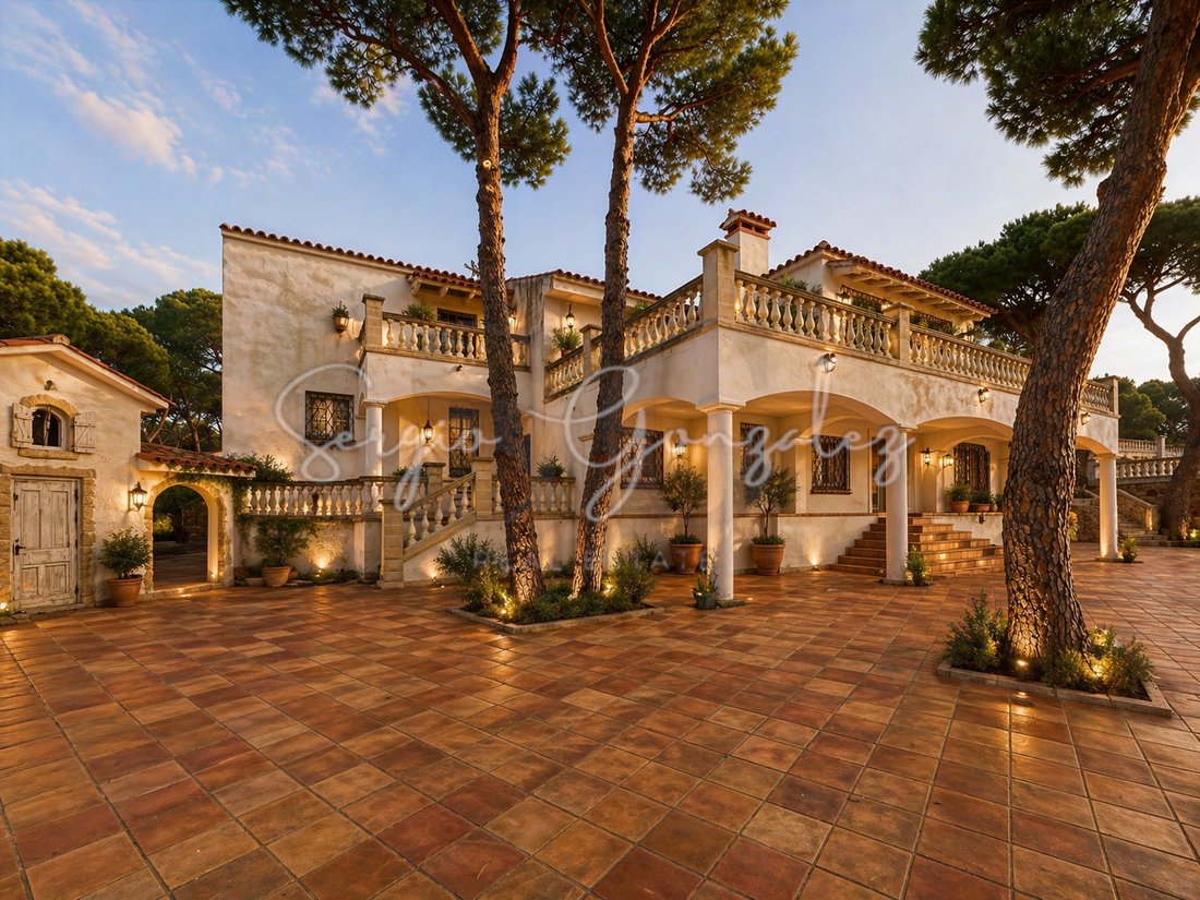 Villa in Lloret de Mar, Catalonia, Spain 3 - 17021744