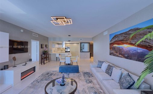 Condo in North Miami Beach, Florida, United States 1