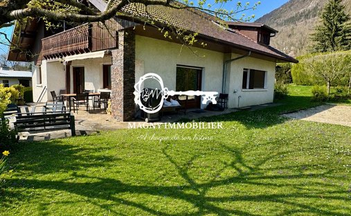 House in Thyez, Auvergne-Rhône-Alpes, France 1