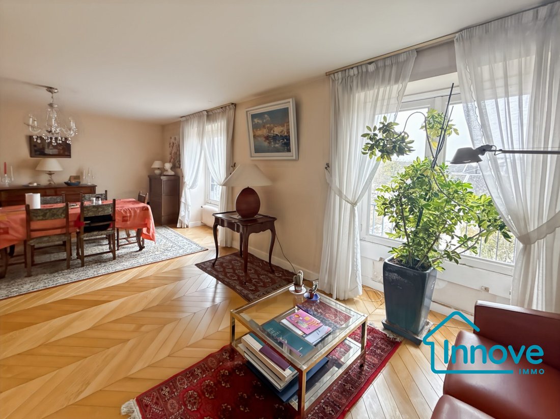 Apartment in Domaine National du Château, Versailles, France 2 - 17893310
