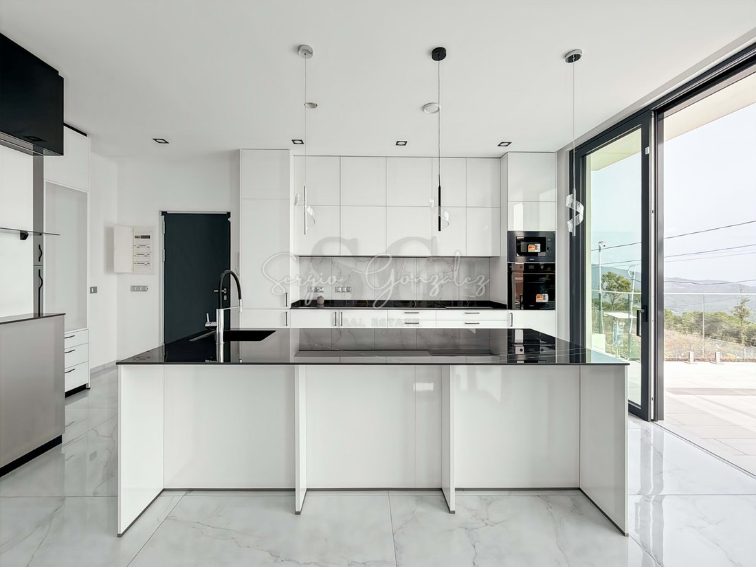 Villa in Lloret de Mar, Catalonia, Spain 4 - 17340322