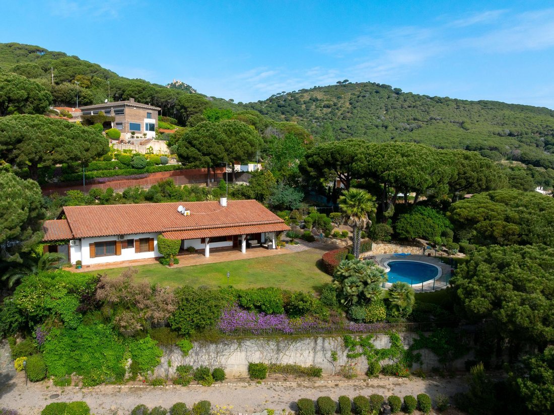 Villa à Cabrera de Mar, Catalogne, Espagne 1 - 17068179