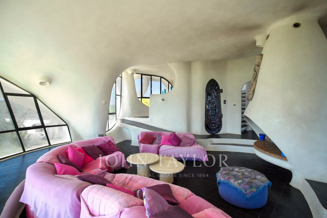 Villa in Mornant, Auvergne-Rhône-Alpes, France 4 - 17892449