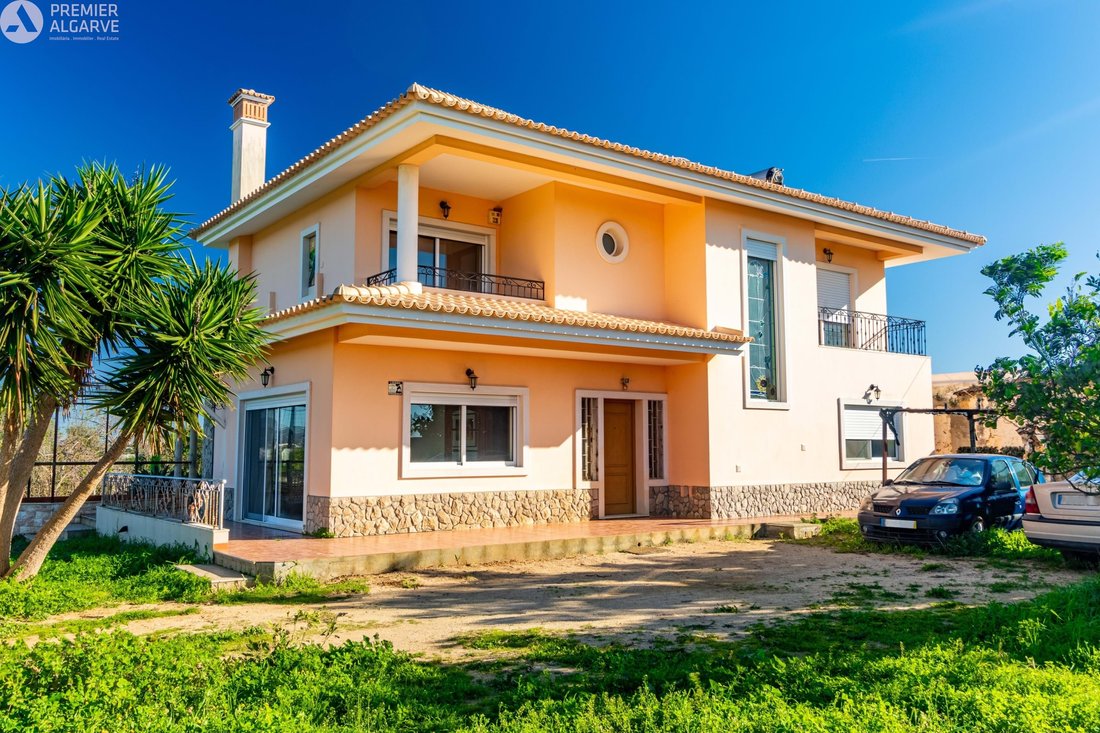 Villa in Santa Barbara de Nexe, Algarve, Portugal 1 - 17483613