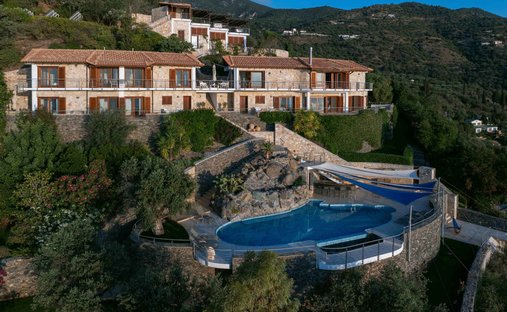 Villa in Pera Melanon, Tyros, Griechenland 1