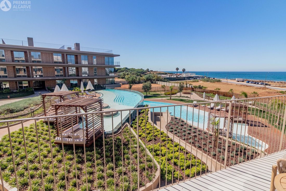 Apartment in Quarteira, Algarve, Portugal 1 - 17483807
