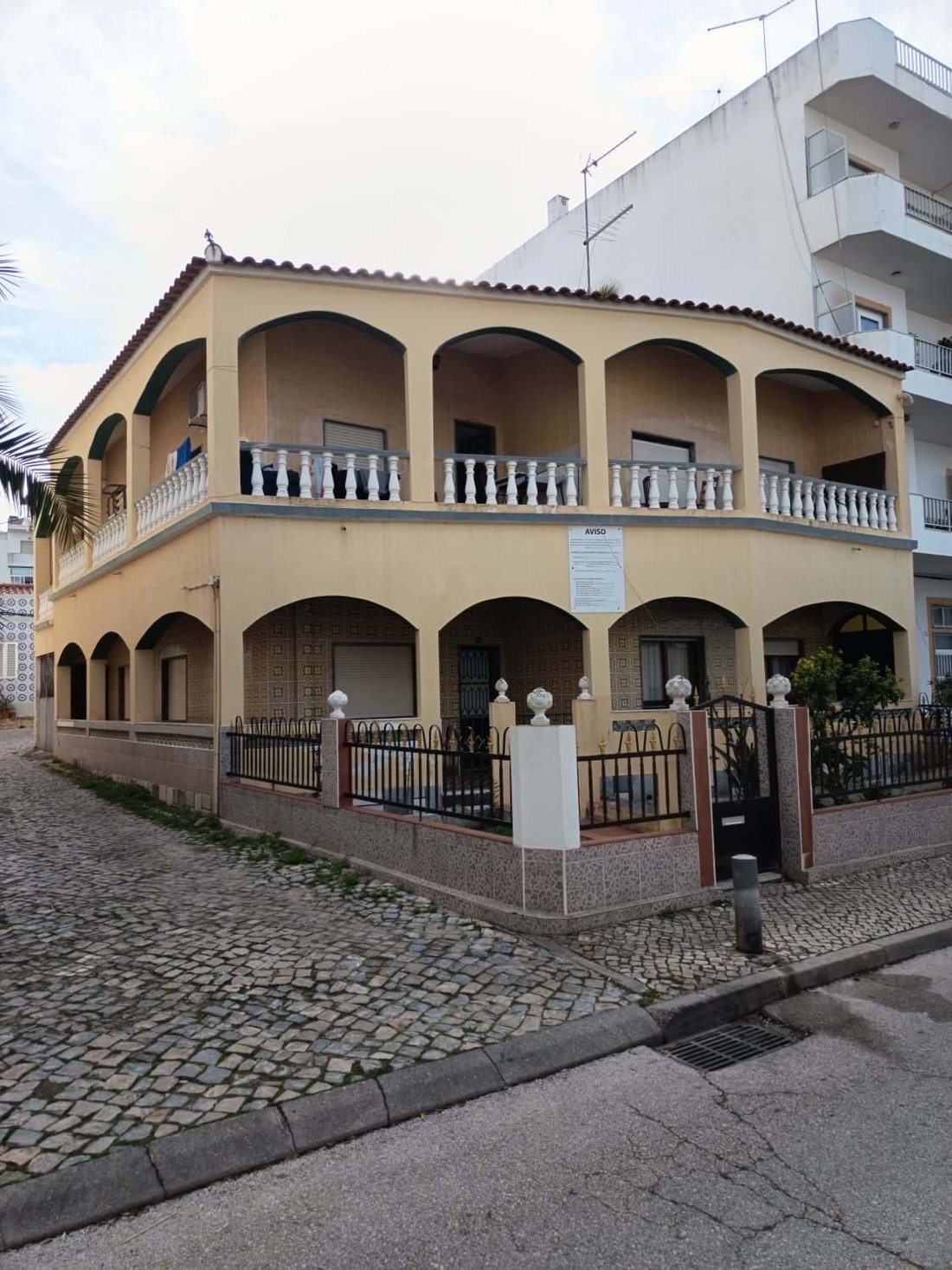 Villa in Quarteira, Algarve, Portugal 1 - 17483851