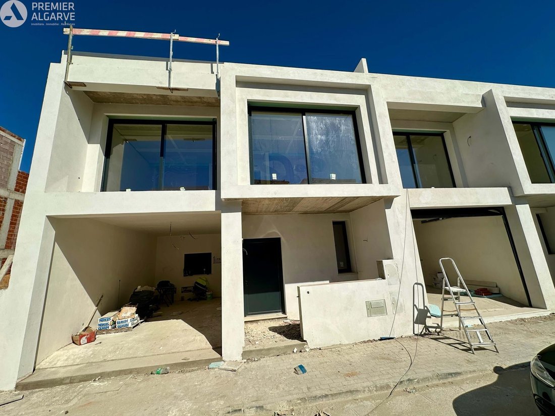 Villa in Montenegro, Algarve, Portugal 1 - 17483552