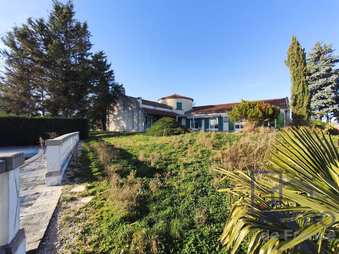 Villa in Bourg Sud, Veauche, France 1 - 17893122