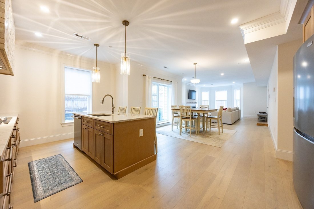 Condo in Boston, Massachusetts, United States 2 - 14140944