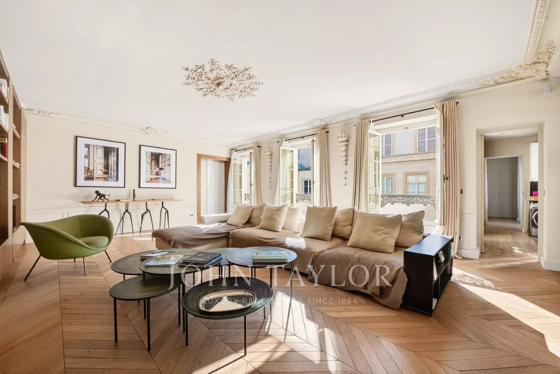 Apartment in Saint Thomas d'Aquin, Paris 7e Arrondissement, Paris 3 - 17889742