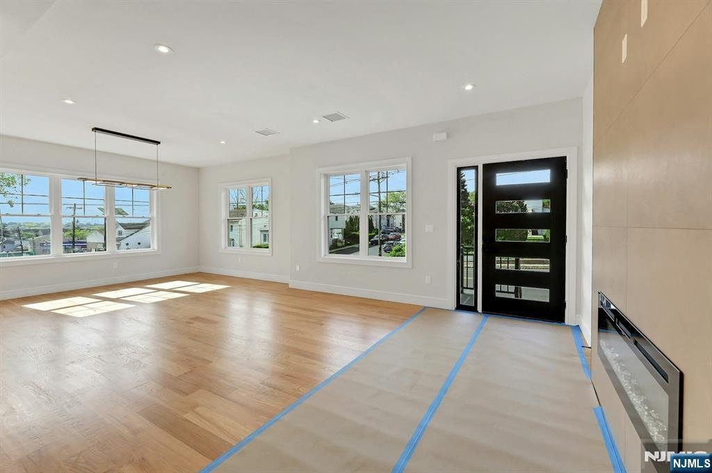 House in Nutley, New Jersey, United States 4 - 17888204