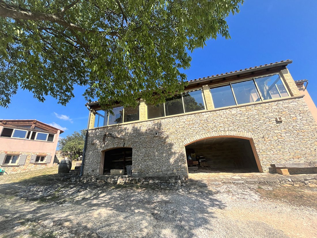 House in Saint-Saturnin-lès-Apt, Provence-Alpes-Côte d'Azur, France 4 - 17887858