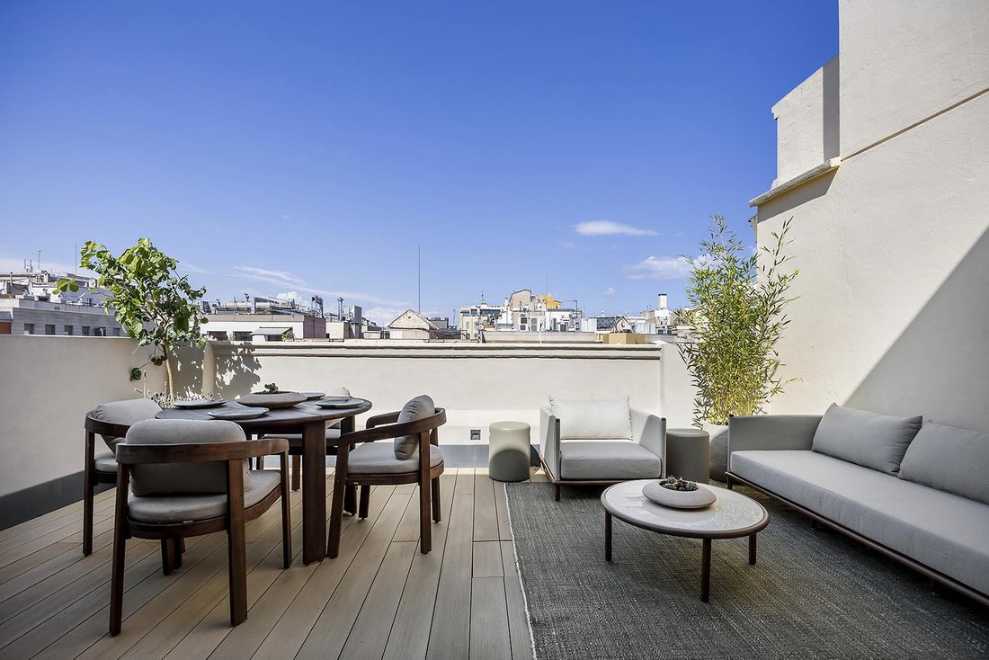 Apartment in Eixample, Barcelona, Spain 3 - 12672448