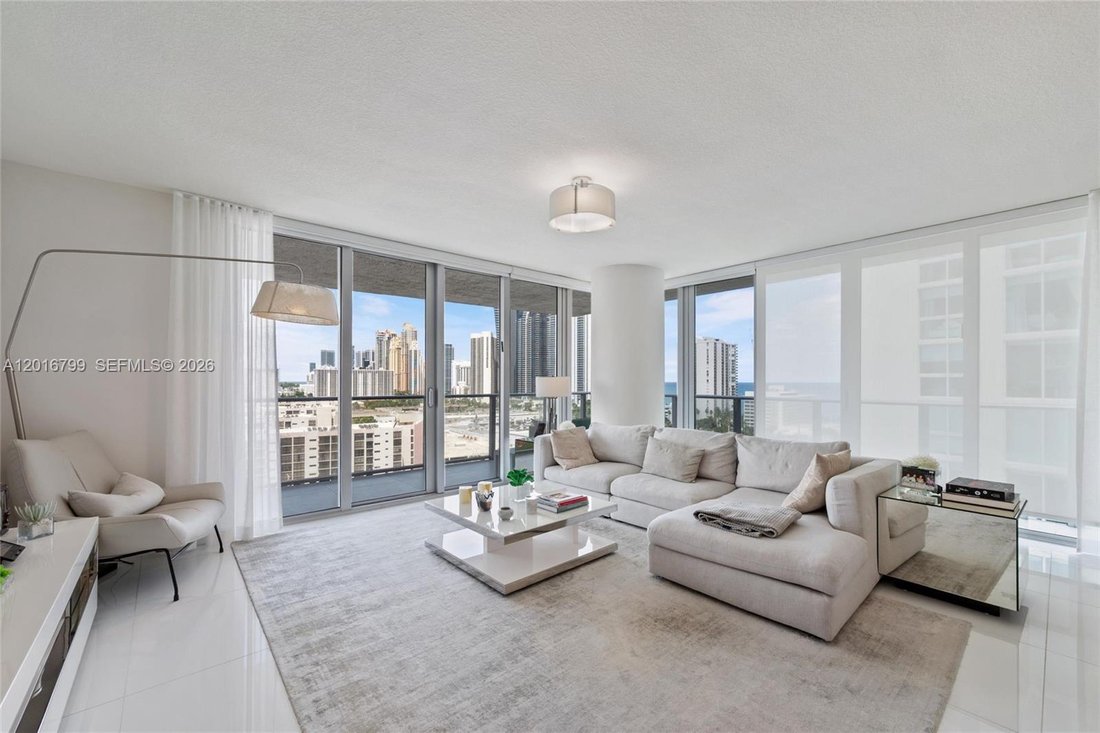 Condo in Sunny Isles Beach, Florida, United States 2 - 17890537
