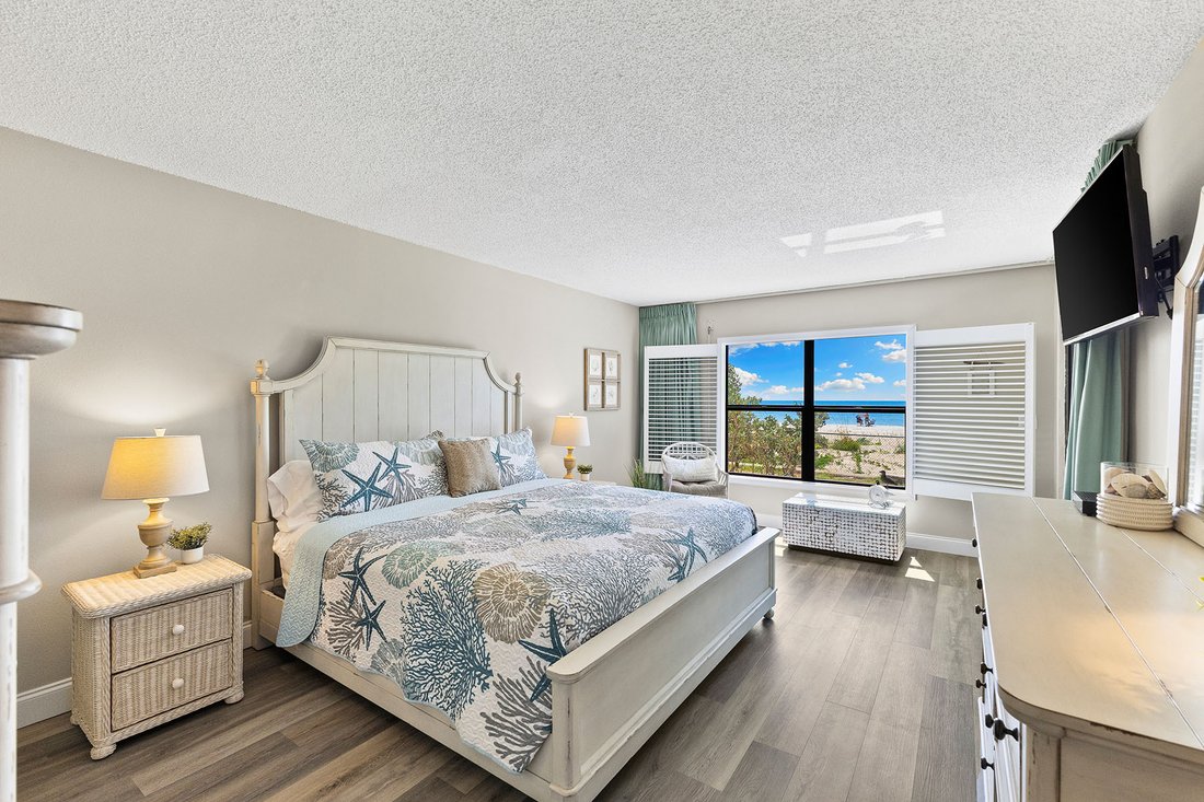 Condo in Indian Shores, Florida, United States 4 - 17888103