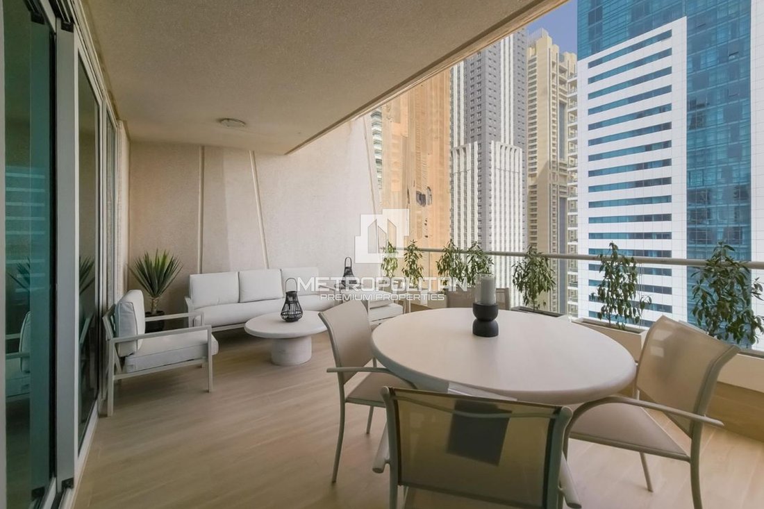 Apartment in Dubai Marina / Marsa Dubai, Dubai, United Arab Emirates 1 - 17889847