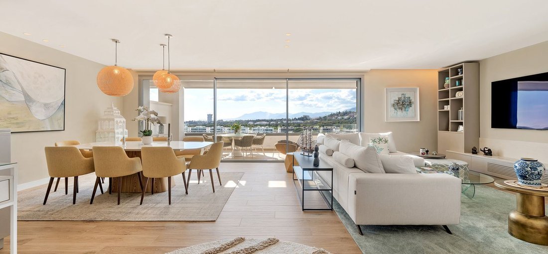 Penthouse in Marbella, Andalusia, Spain 3 - 17888188